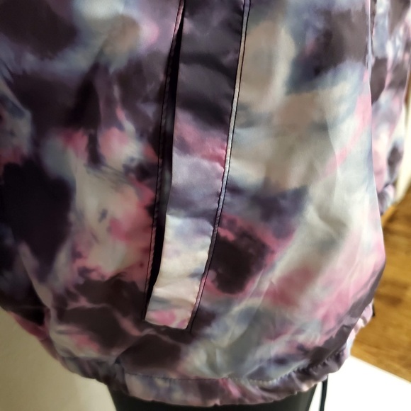 PINK Victoria's Secret Snap Front Coach Jacket Watercolor TieDye Women's Size S - Picture 14 of 16